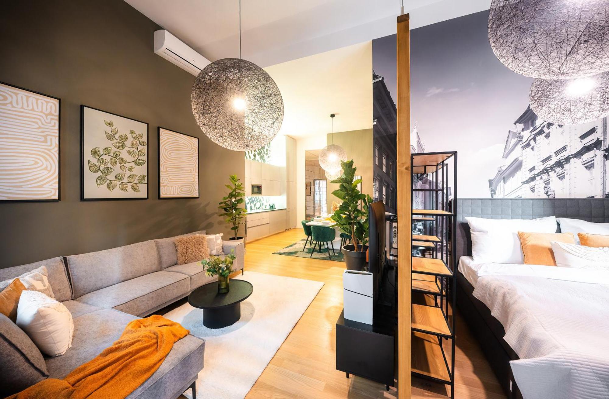 Billionaires Boutique Residence & Premium Suites, Old Town Prague Exterior photo